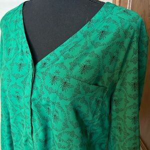 Merona bee print blouse